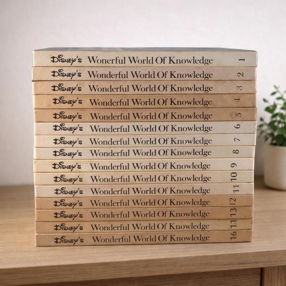 1971 Disney Wonderful World of Knowledge Set 16 Volumes Danbury